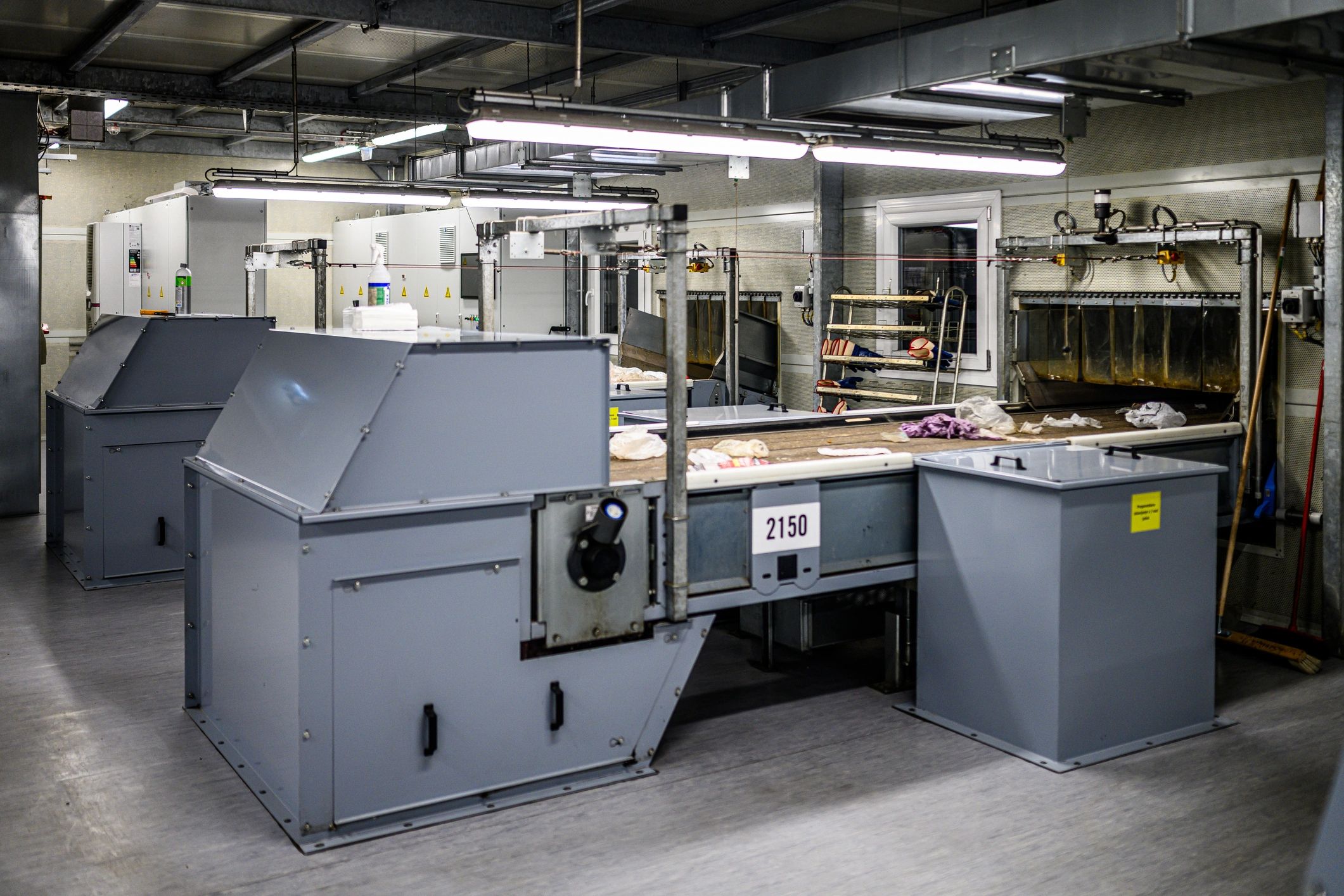 Industrial production environment representing industry packaging applications